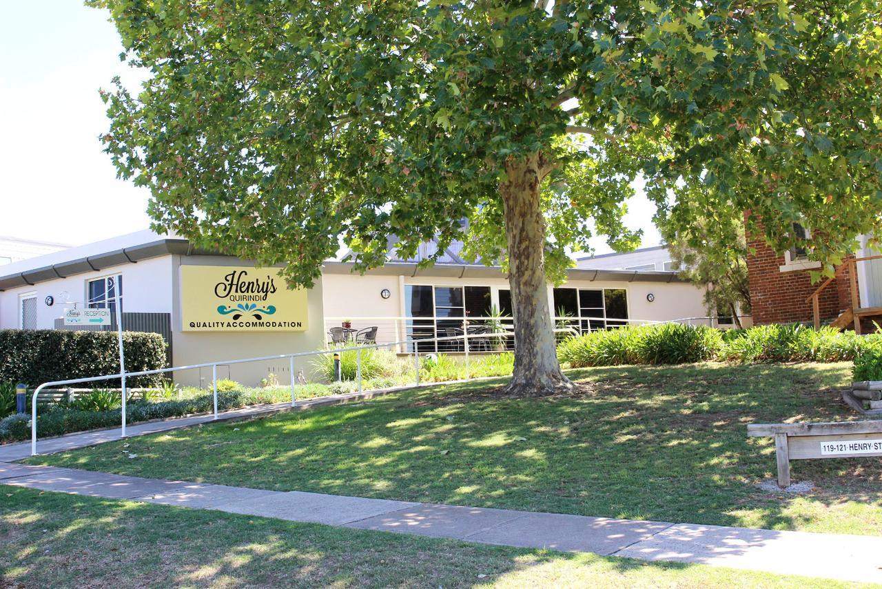 Готель Henry'S Quirindi Екстер'єр фото