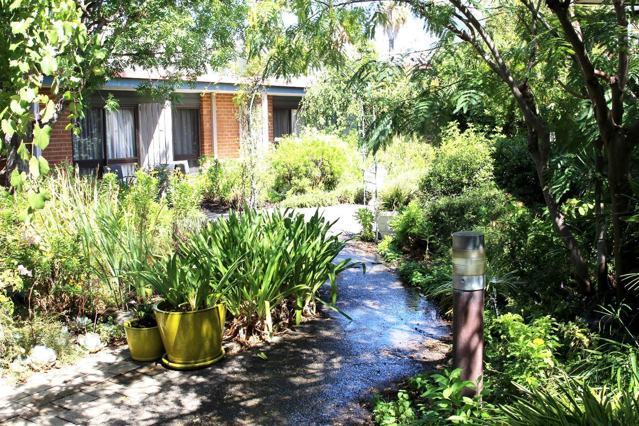 Готель Henry'S Quirindi Екстер'єр фото